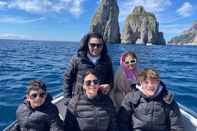 Sorrentomaxiboat tours to Capri - Who Is This Tour Best For?