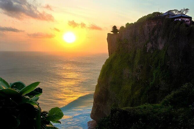 South Bali Iconic GWK, Melasti Beach and Uluwatu Kecak Sunset - Overview of the South Bali Iconic GWK, Melasti Beach, and Uluwatu Kecak Sunset Tour