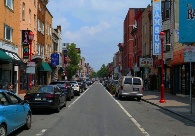 South Philadelphia: Its Always Sunny Walking Tour - The Tour Experience: An In-Depth Look