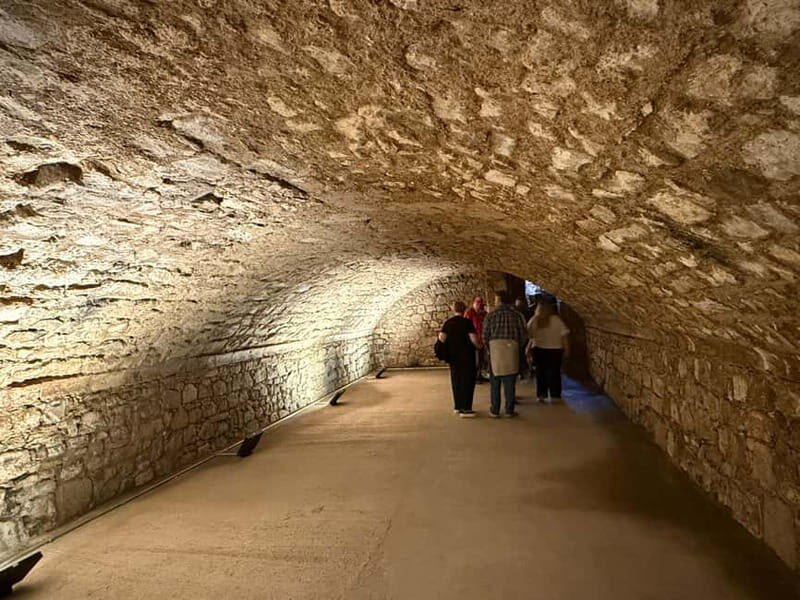 Southampton: 2 Hour Guided Walking Tour with Medieval Vaults - Exploring Southampton’s Medieval Walls and Vaults