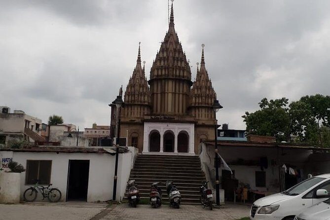 Southern City Walk : A walking tour in Varanasi. - Key Points