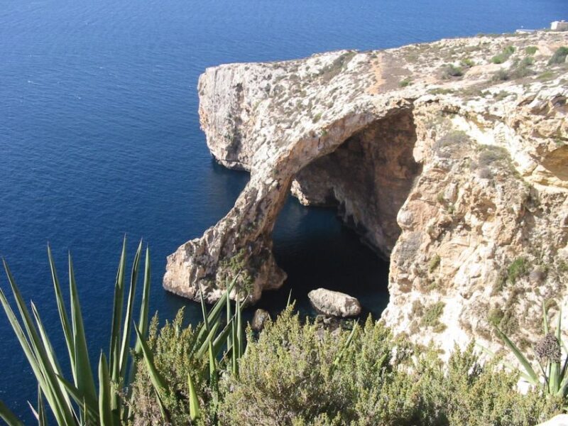 Southern Malta: Blue Grotto, Hagar Qim, and Marsaxlokk Tour - Key Points