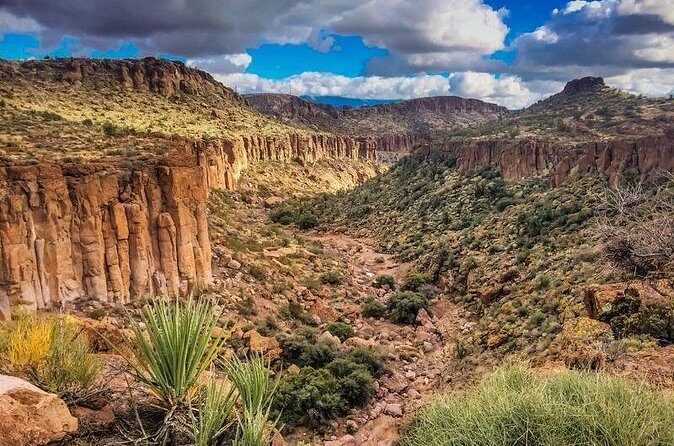 Southwest Horseback Riding with Spectacular Views - The Experience at a Glance