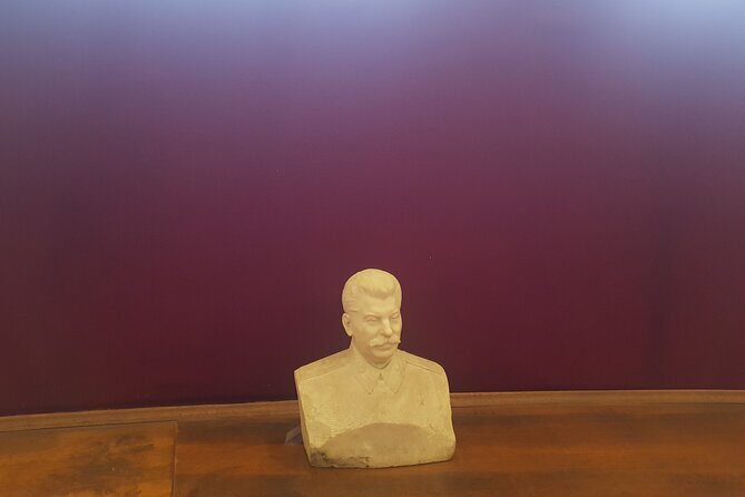 Soviet Story - Private day trip to Chiatura, Stalin's museum and Katskhi pillar - Lunch in Chiatura