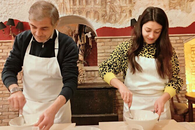 Spanish Steps Rome Pizza Making Class with Wine and Limoncello - Key Points