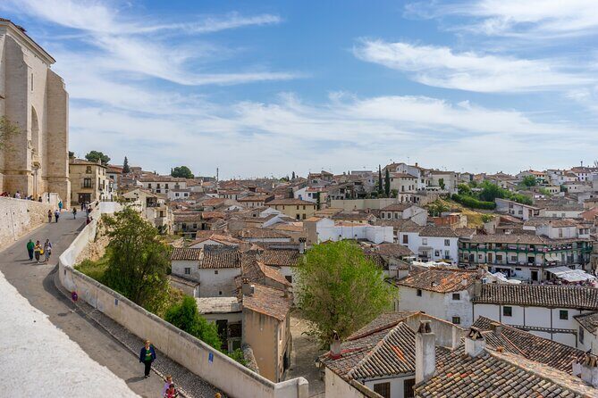 Spanish Villages & Winery Visit with Wine Tasting and Tapas Lunch - Who Should Consider This Tour?