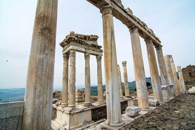 Spectacular Pergamon & Asceplion Tour From Kusadasi & Selcuk Hotels - Exploring the Ancient City of Pergamon
