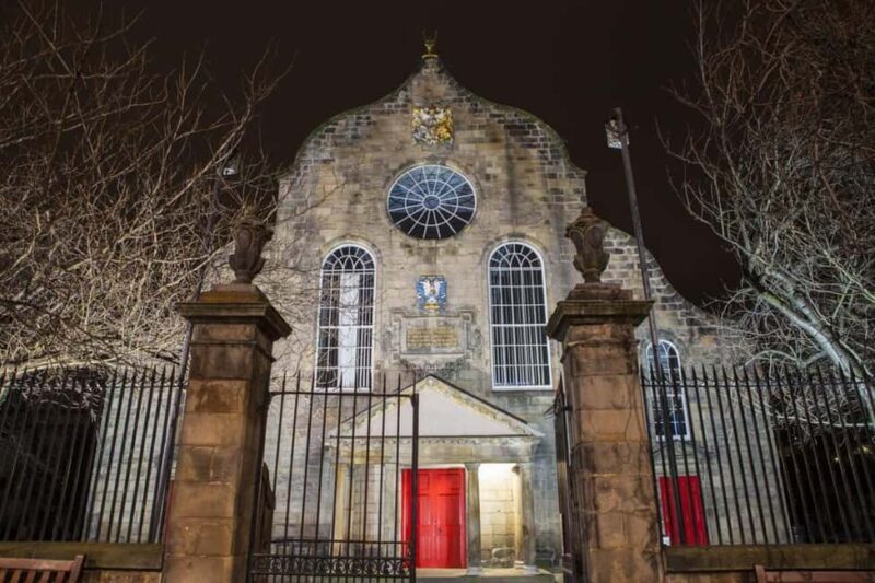 Spectral Encounters: Private Edinburghs Ghostly Trail - Authentic Experiences and Unique Insights