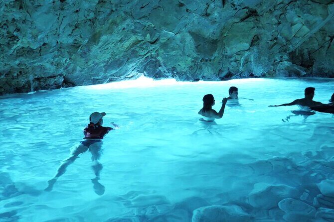 Speed Boat Tour to Vlore's Secret Blue Cave at Grama Bay - An In-Depth Look at the Speedboat Adventure