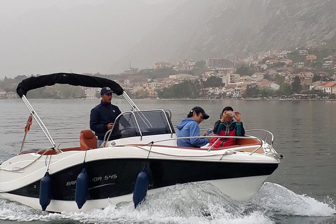 Speed Boat Trip: Kotor Bay attraction , Blue Cave and beach time - Who Will Love This Tour?