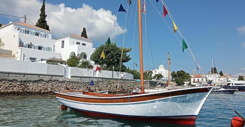 Spetses Island Boat Exploration e-kaiki - FAQ