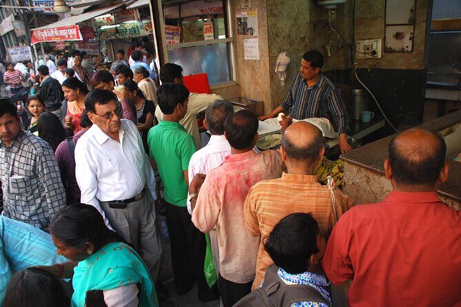 Spice & The City : A Flavorful Food & Sightseeing Tour of Mumbai. - Transportation & Group Dynamics