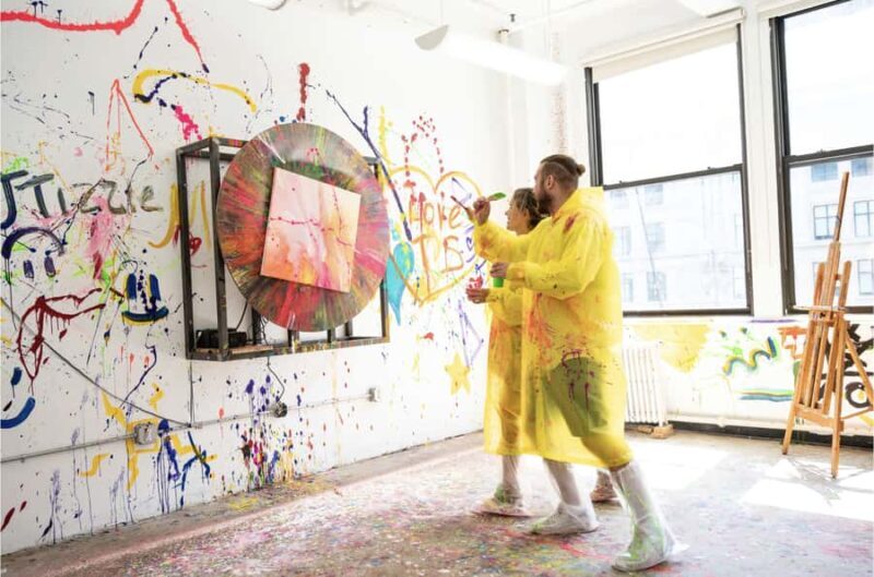 Spinning Private Art Experience in Chicago - An In-Depth Look at the Spinning Art Experience in Chicago