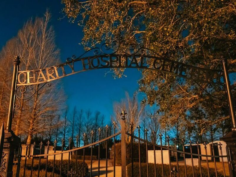 Spirits & Spells: New Orleans Ghost Walk - Exploring the New Orleans Ghost Walk: An In-Depth Look