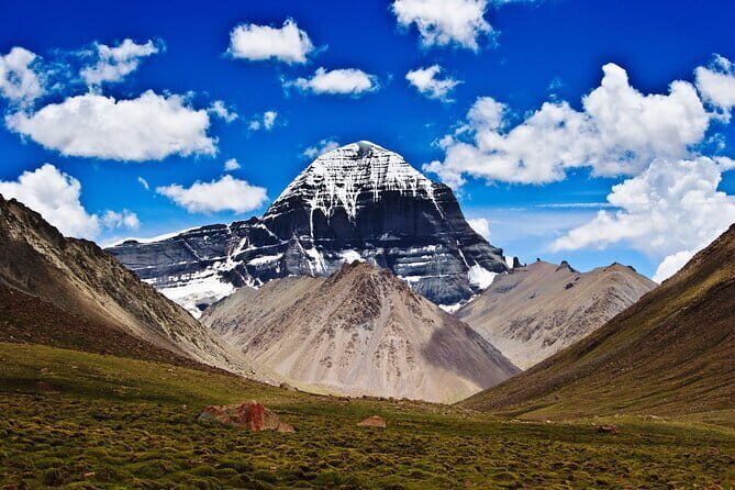 Spiritual Journey to Kailash Manasarovar 16 Days Overland Trip - Key Points
