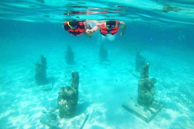 Splendid Isla Mujeres Catamaran: drinks and fun all day! - Who Will Love This Tour?