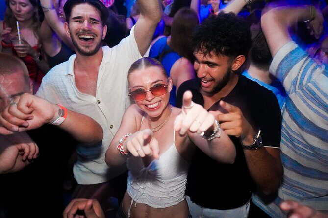 Split After Dark - Boat Crawl with Free Shots & VIP Club Access - The Sum Up