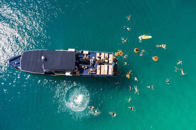 Split: Blue Lagoon, Shipwreck, & olta Tour with Lunch & Drinks - An Authentic Croatian Day on the Water: Blue Lagoon, Shipwreck & olta Tour