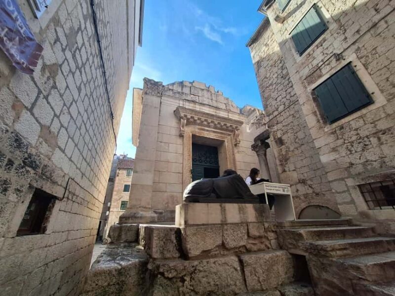 Split: City Walking Tour w/ Game of Thrones Locations - The Sum Up