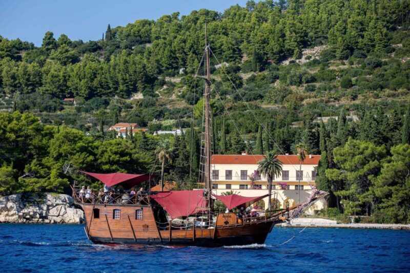 Split: Cruise on Columbo's Pirate Ship "Santa Maria" - FAQs