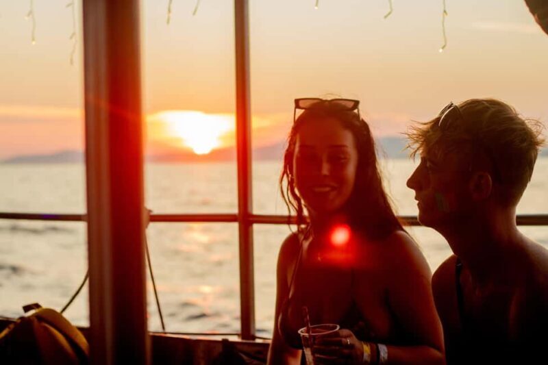 Split: Floating Festival Boat Party with Electronic Music - Key Points