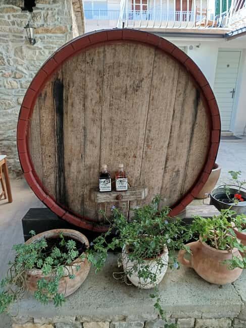 Split/Katela/Trogir: Krka Private Tour-option: Wine Tasting - Discovering Krka: A Private Tour Full of Natural Beauty and Authentic Flavors