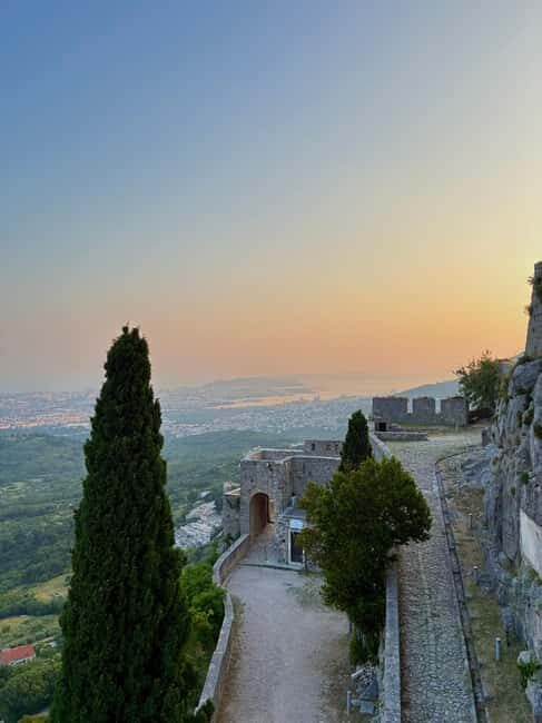 Split: Klis Sunset Sightseeing Bus Tour - What Sets This Tour Apart?