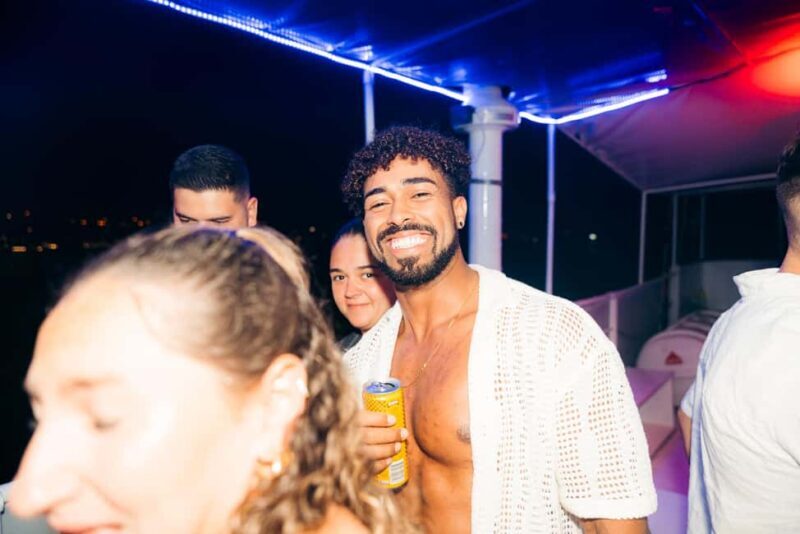 Split: Night Boat Party with Free Shots, Dj and After Party - An In-Depth Look at the Split Night Boat Party