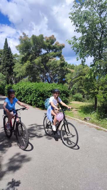 Split: Old Town and Marjan Park Bike Tour - Key Points