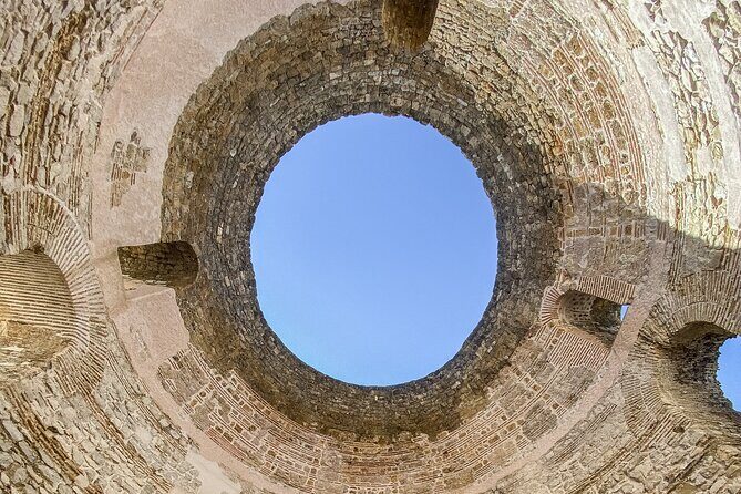 Split Palace & Old Town -Private walking tour- Entrance included - The Sum Up