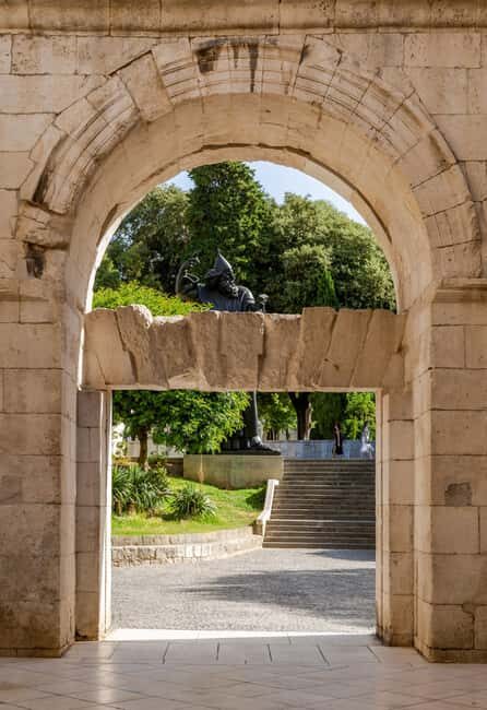 Split: Private Walking Tour and Diocletian's Palace - The Itinerary: What to Expect from Your Split Walking Tour