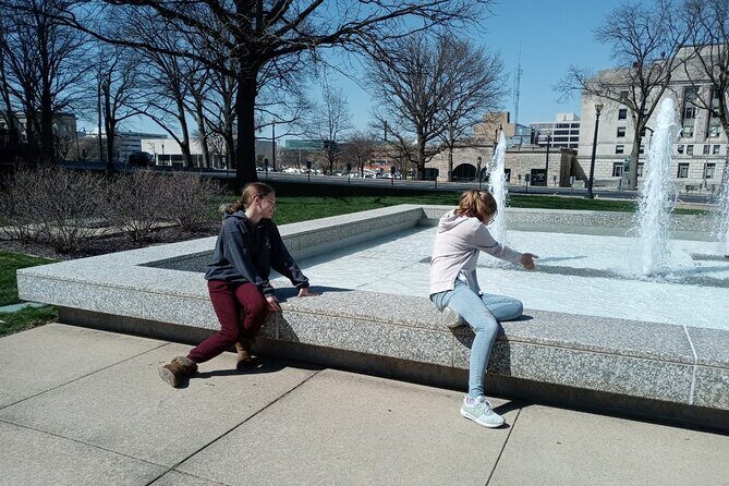 Springfield Illinois Scavenger Hunt Walking Activity - Puzzle and Trivia Challenges