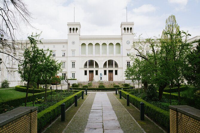 Spy Mission in Berlin: Self-Guided Espionage Puzzle Quest - FAQ