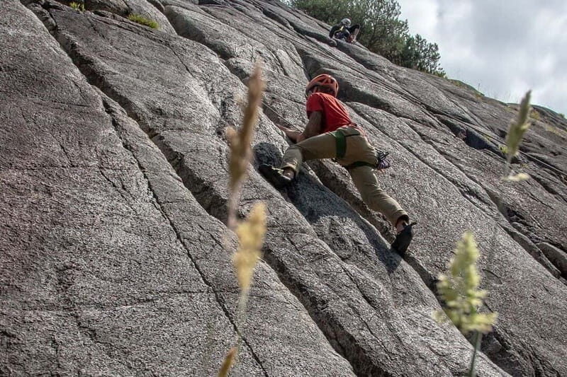 Squamish: Rock Climbing Beginner Experience - Key Points