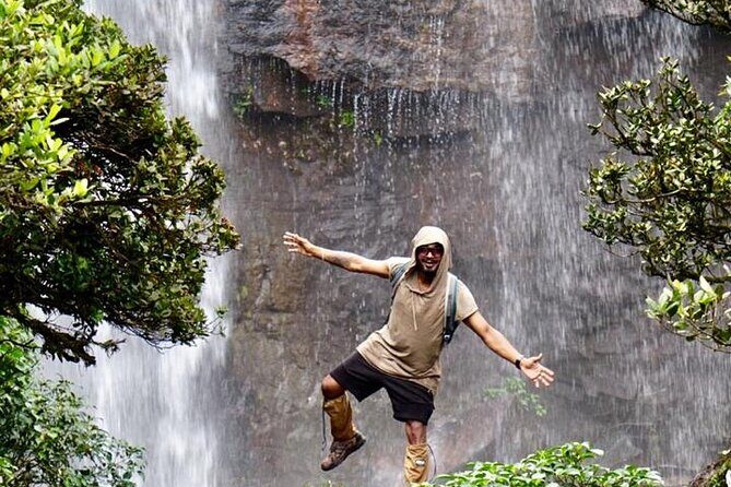 Sri Lanka 11 Nights -12 Days Luxury Guided Tour by Mini-Coach - FAQ
