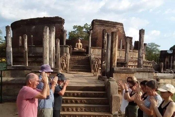 Sri Lanka Private Tour 8 days-Driver/vehicle/accommodation H/B - Coastal Charm: Galle and Mirissa