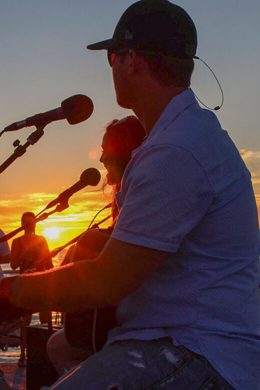St. Augustine: Sunset Cruise with Live Music and Drinks - Drinks and Snacks