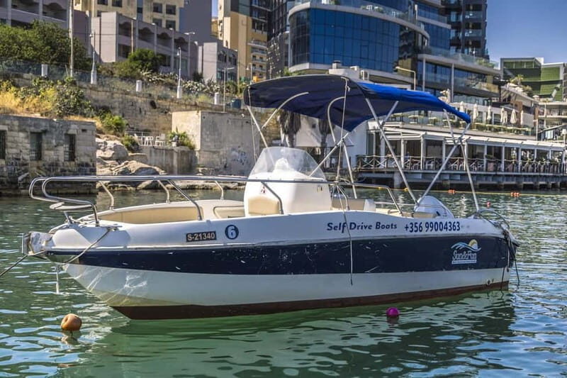 St Julians: Private Speedboat Comino Blue Lagoon and Gozo - FAQ