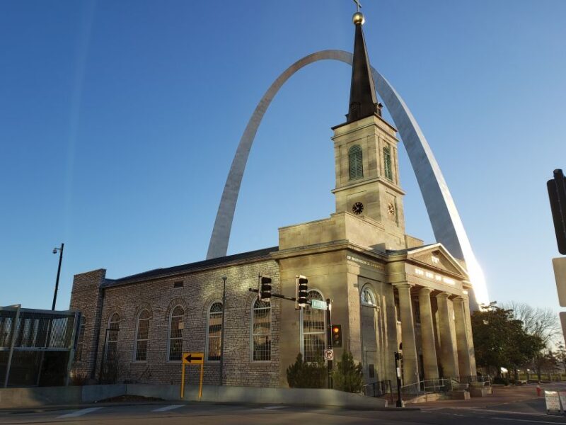 St Louis: 75-Minute City Trolley Tour - Exploring the St Louis: 75-Minute City Trolley Tour – A Fun and Informative Way to See the City