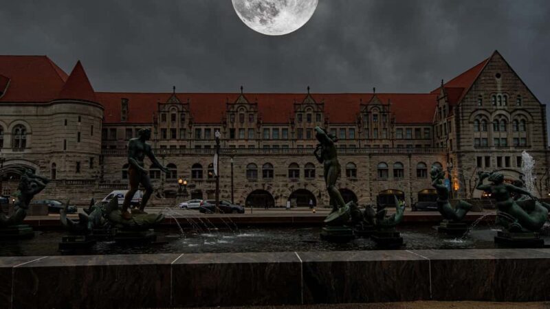 St. Louis Ghost Tour: Sinister Sins & Shadows - Key Points