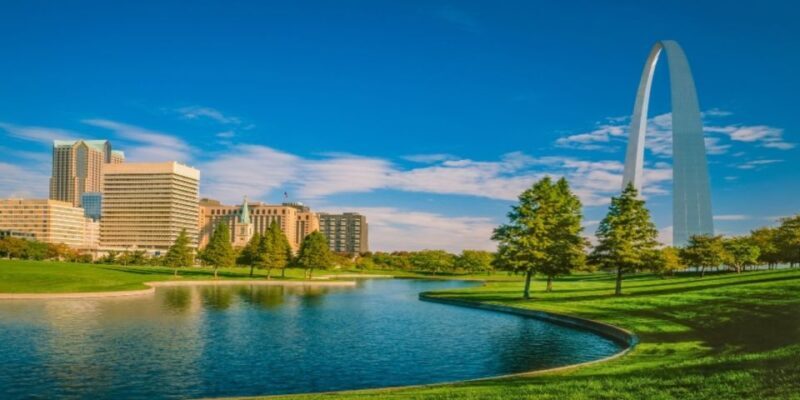 St. Louis: Guided Small Group City Tour with River Cruise - FAQ