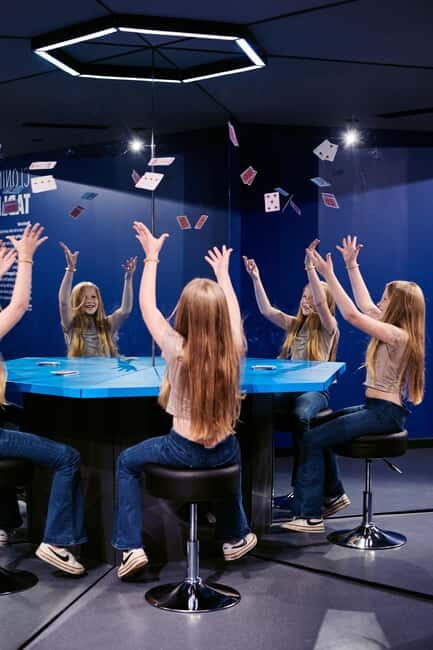 St. Louis: Museum of Illusions Entry Ticket - Who Will Find It Most Enjoyable?