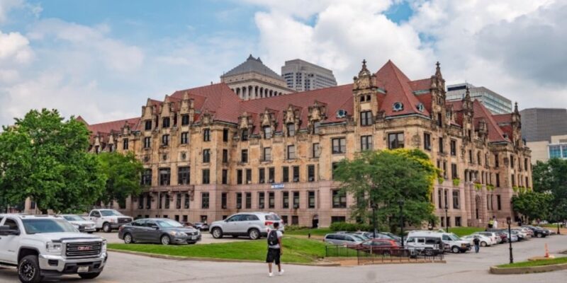 St. Louis Premium Driving Tour with Boat Ride & Arch - Practical Details and Value