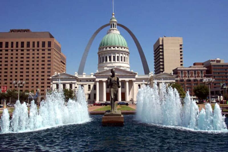 St. Louis Skyline & Stories: 2-Hour Private Walking Tour - Exploring the Heart of St. Louis