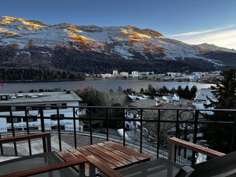 St. Moritz: Express Walk with a Local in 60 minutes - Key Points