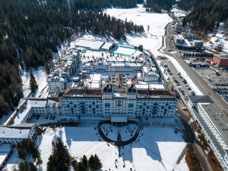 St. Moritz: Express Walk with a Local in 60 minutes - An In-Depth Look at the Experience