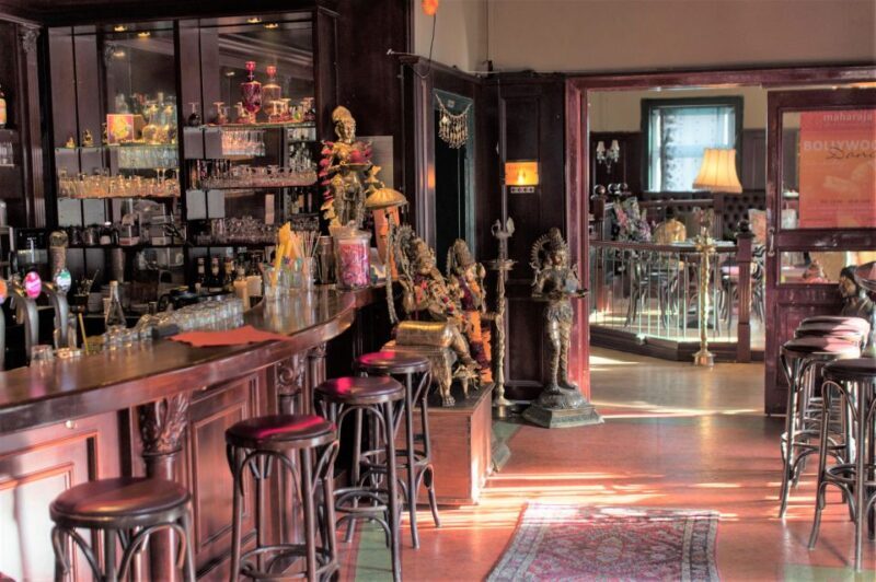 St. Pauli: Guided Food Tour with 5 Tastings - Who Should Consider This Tour?