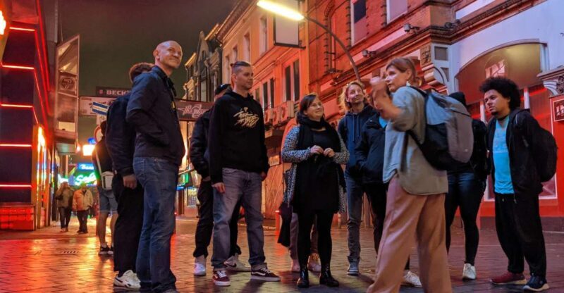 St. Pauli Kieztour - Reeperbahn mittendrin - A Closer Look at the Tour Experience