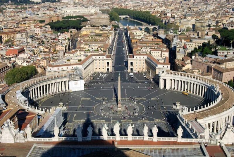 St.Peter's Basilica & Vatican Grottoes: Guided Tour in Rome - Key Points