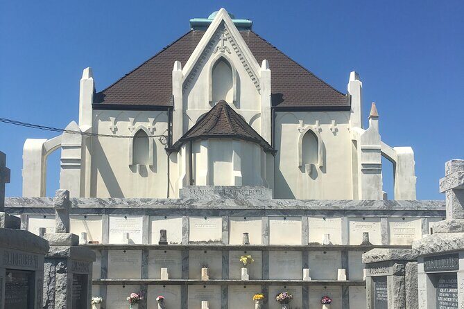 St. Roch Cemetery Tour - A Deep Dive into the St. Roch Cemetery Tour